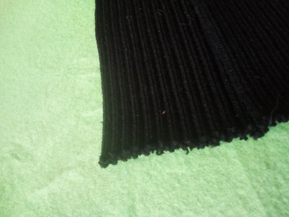 Cut insulation piece for a jacket sleeve made from batting