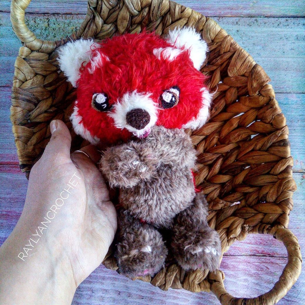 Вязание игрушек из фактурной пряжи: сложности и способы их решения.