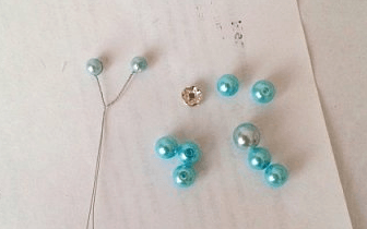 Assembled butterfly body made of beads on wire