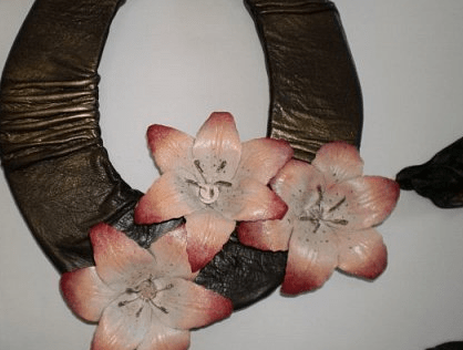 Decorative horseshoe for the home, step 21