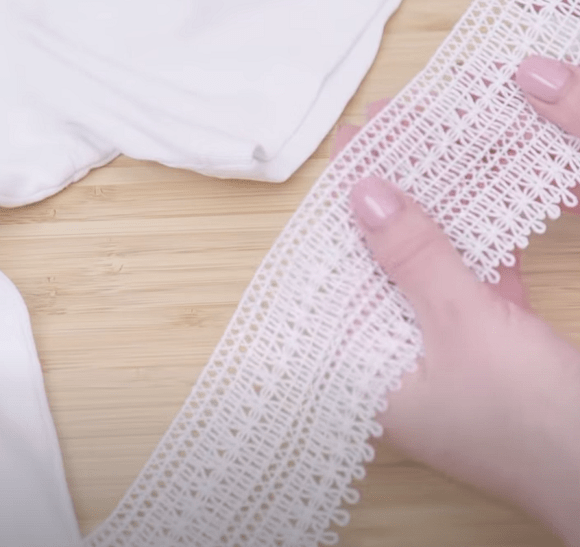 Lace trim for the white T-shirt