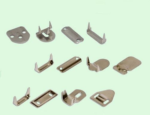 Set of pronged trouser hooks