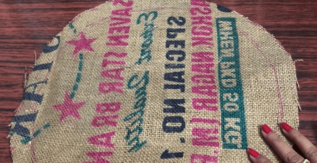 Burlap base circle