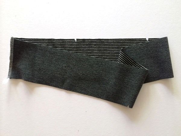 Restoring a stretched-out T-shirt neckline, step 5