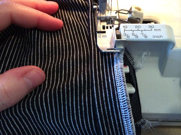 Restoring a stretched-out T-shirt neckline, step 7