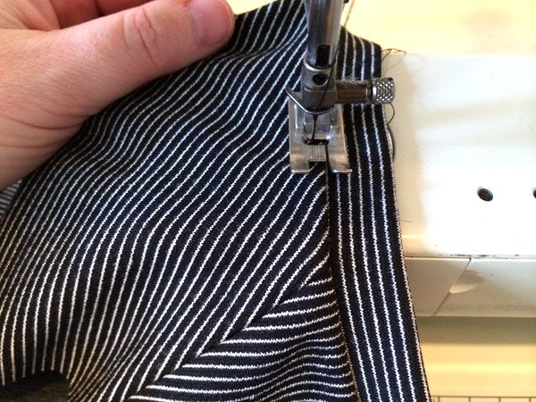 Restoring a stretched-out T-shirt neckline, step 8