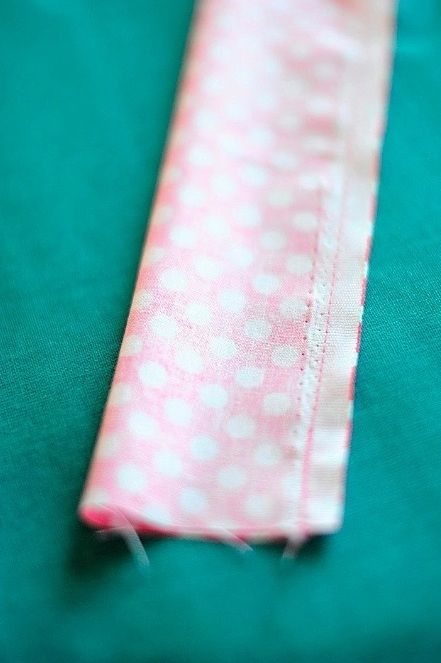 2 способа сделать оригинальный брелок для рукодельницы