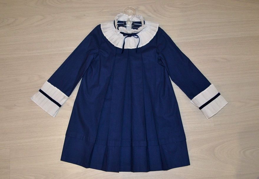 Нарядный воротничок-стойка из плиссированной ткани