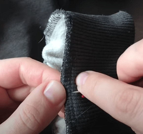 Unpicking the seam on an old knit cuff