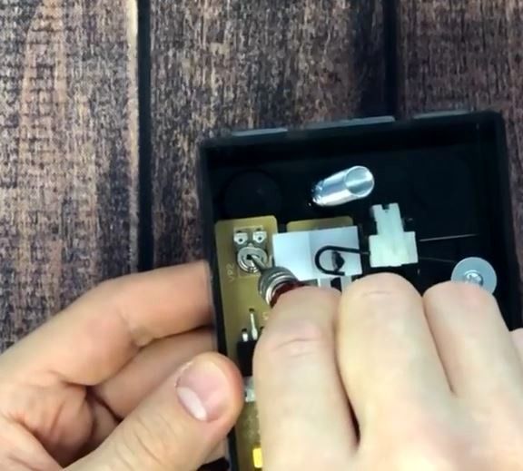 Adjusting the pedal sensitivity
