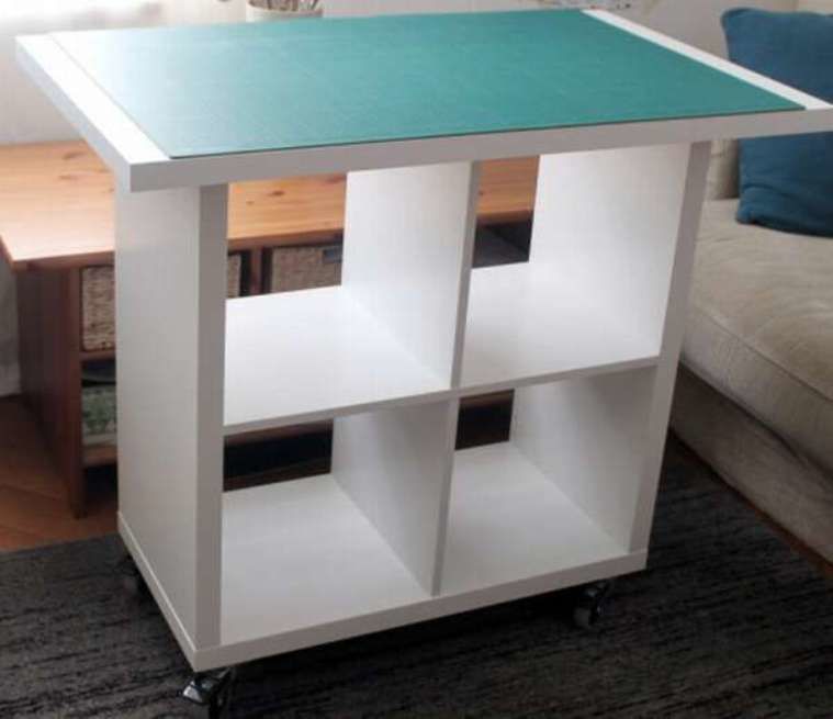 Cutting table on casters