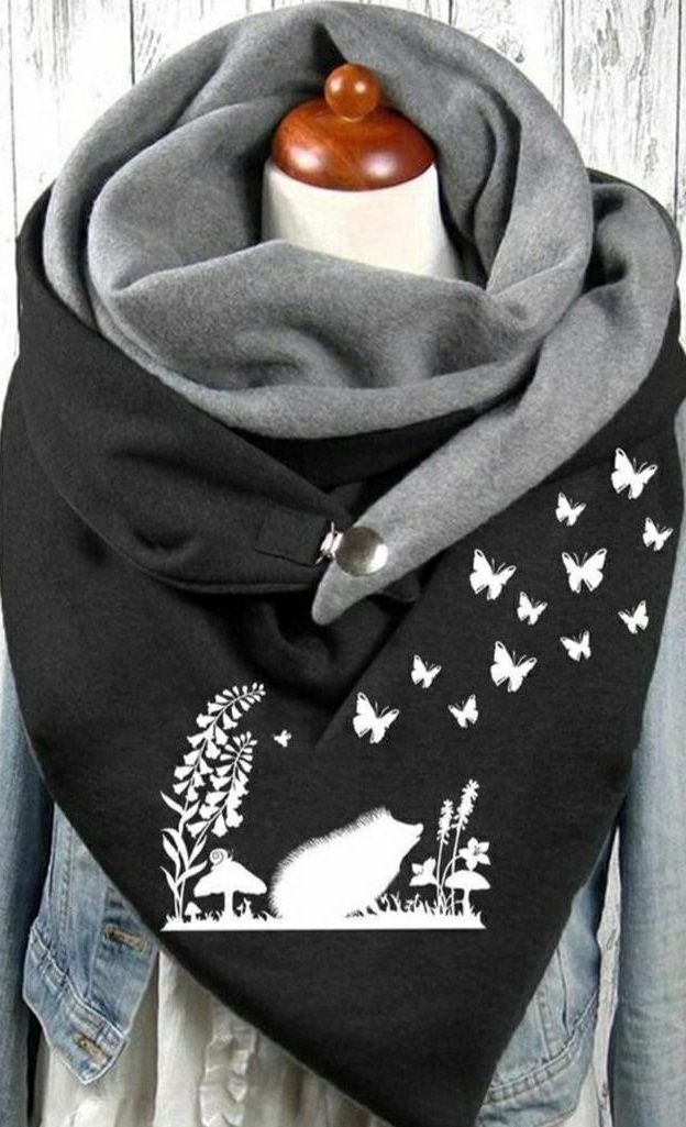 A snood model found online