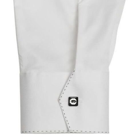 Business-style cuff with a decorative button