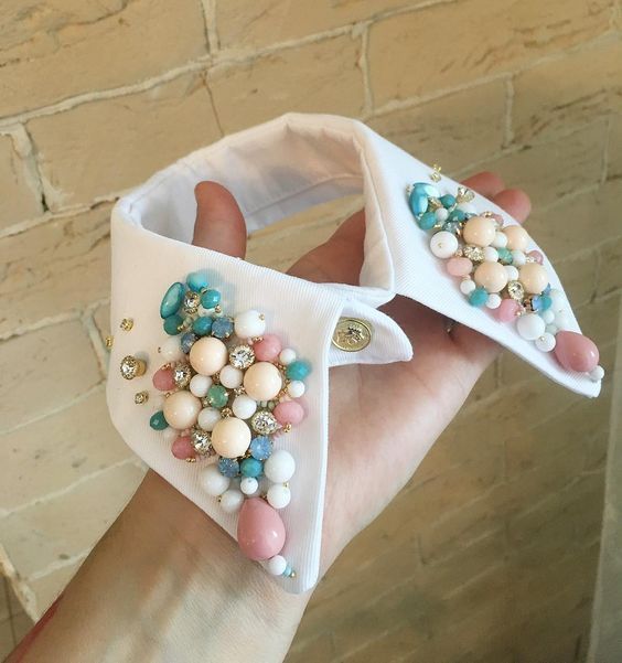 Close up of collar details