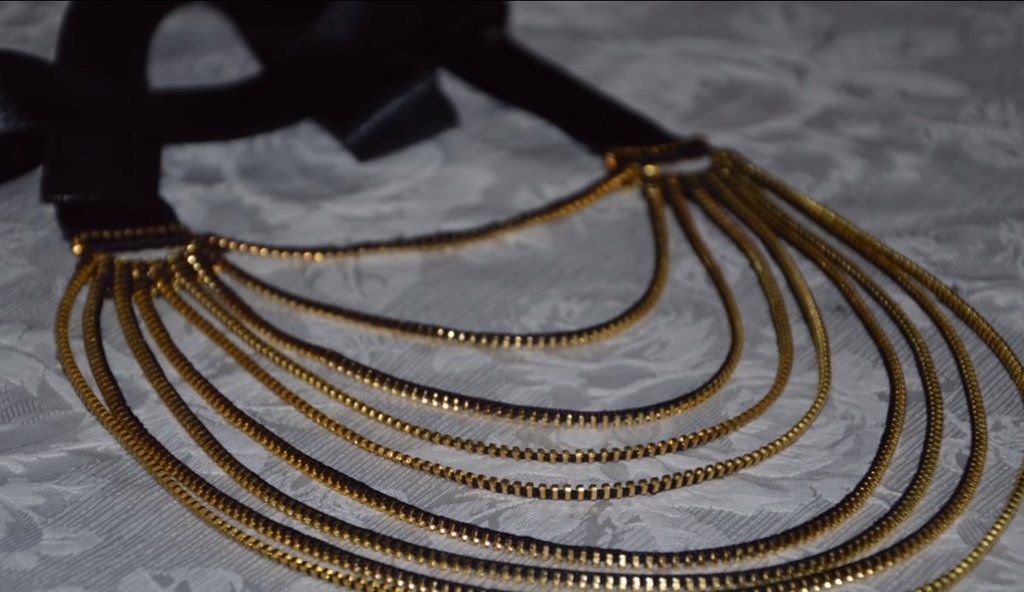Finished metal zipper necklace