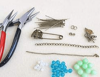 Decorative safety-pin brooch, step 2