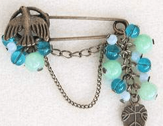 Decorative safety-pin brooch, step 7