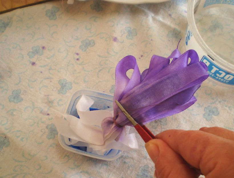 Ribbons with gradient color