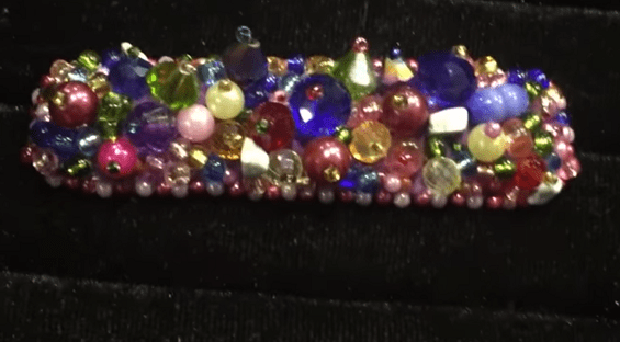 Simple brooch designs for beginners