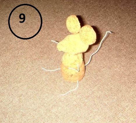 Cork mouse with attached round ears