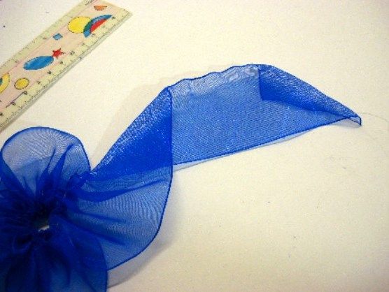 Фиалки из органзы своими руками