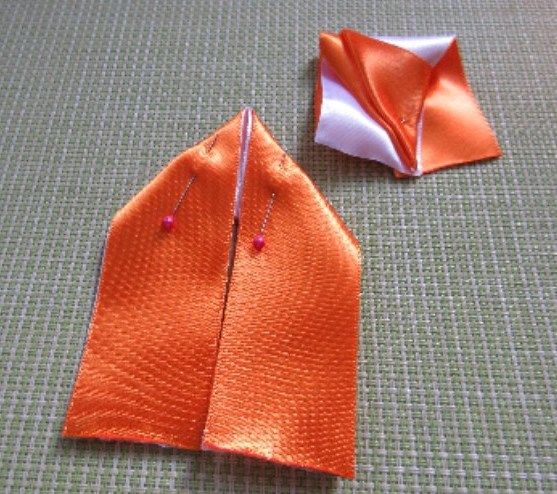 Large and small satin ribbon bow pieces