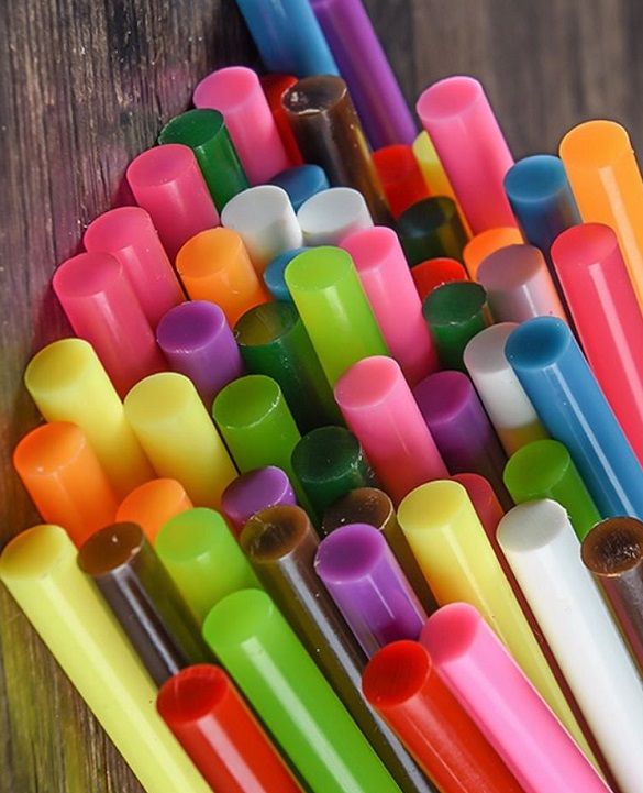 Decorative craft item made using colored hot glue