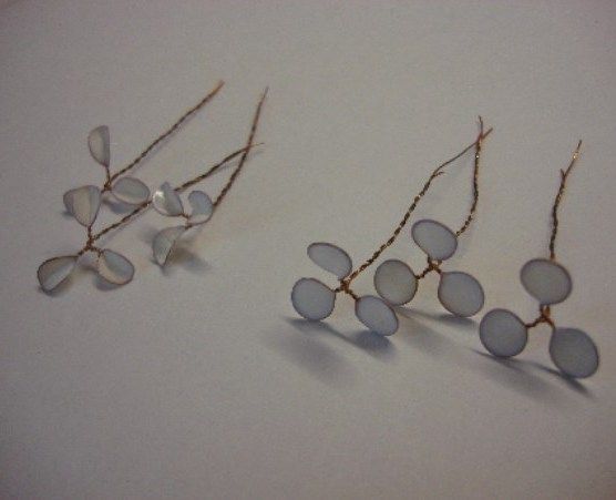 Wire flower blanks for a hair ornament