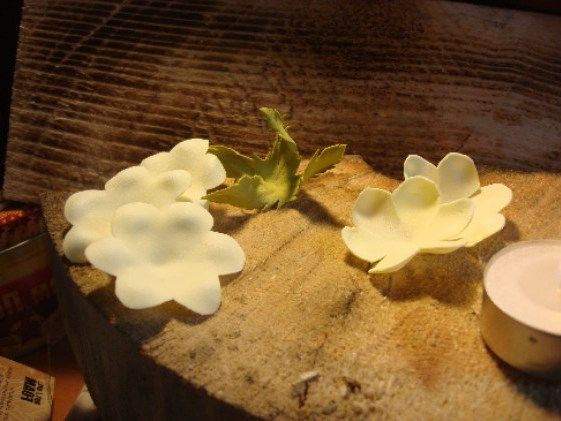 Prepared foamiran rose petals after heating