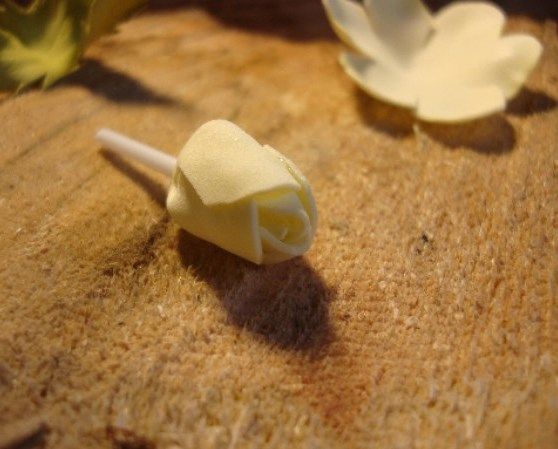 Rolled center of a foamiran rosebud